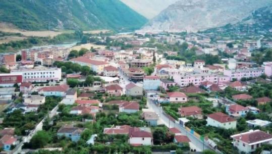 Demokratë e socialistë bëhen bashkë, Këshilli Bashkiak i Këlcyrës refuzon unanimisht bashkimin me Përmentin