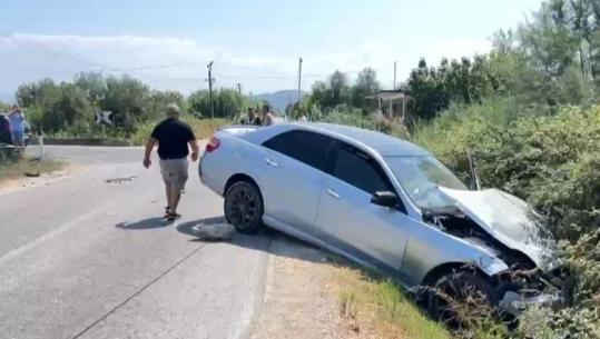 Lushnjë/ Aksident në aksin Fier–Shegan, fugoni përplaset me Benzin dhe përfundon në kanal, një person në spital në gjendje të rëndë