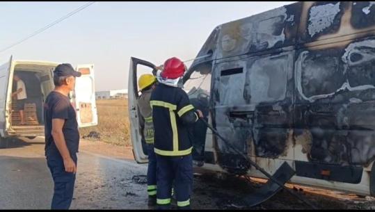 Furgoni në Lushnjë përpihet nga flakët, shpëton shoferi