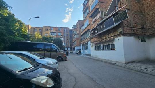 Konflikti i mbartur i mori jetën 20-vjeçarit në Korçë, policia shoqëron 3 të dyshuar