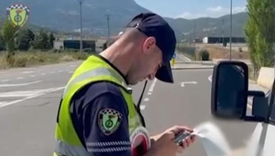 Në timon në efektin e alkoolit dhe pa patentë, Rrugorja e Kukësit: 201 gjoba në një javë! 2 të arrestuar, mes tyre edhe një i mitur