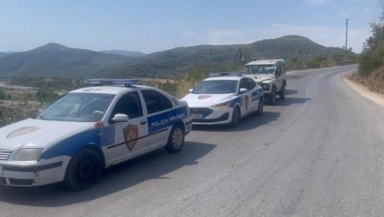 Aksident në Poliçan, makina përfundon në kanalin kullues, lëndohen 3 familjarë! Pasagjerja 78-vjeçare dërgohet në Spitalin e Traumës