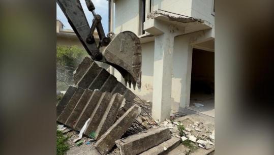 Objektet e ndërtuara përgjatë kanalit të Naunkës, bashkia Vlorë dhe policia bashkiake në aksion për lirimin e hapësirës