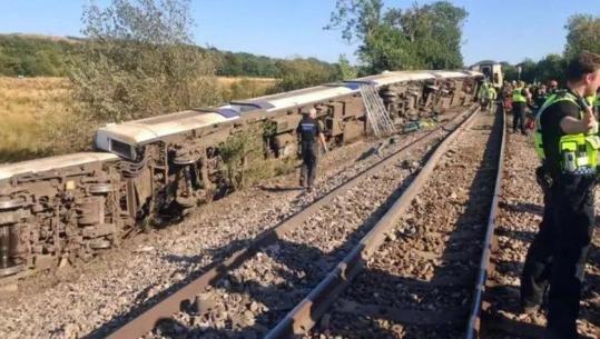 Angli/ Treni me 150 pasagjerë del nga shinat dhe përmbyset në anë të rrugës, 20 të plagosur