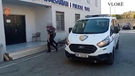 U zunë për pronën dhe kërcënoi vëllanë me pistoletë, arrestohet 47-vjeçari në Vlorë (EMRI)