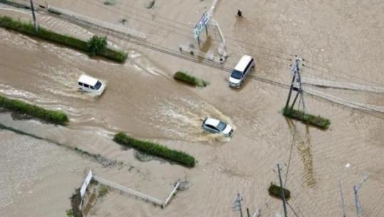 Japonia goditet nga reshje rekord, 8 persona humbin jetën, mbi 100 mijë familje largohen nga shtëpitë si pasojë e përmbytjeve