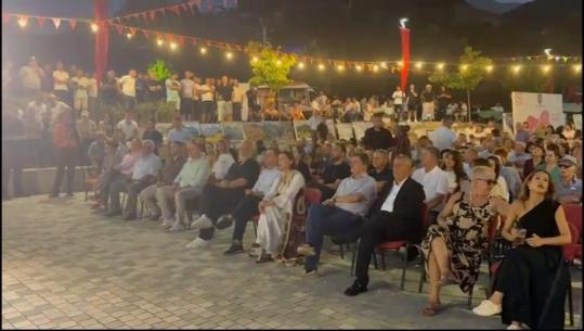 ‘Vajza Fest’, mbahet edicioni i katërt i festivalit kulturor në fshatin Vajzë të Selenicës, i pranishëm edhe kryeministri Rama