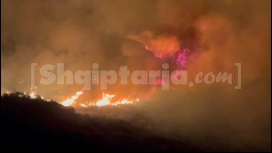 Zjarr në fshatin Qishbardhë të Vlorës, era ka favorizuar përhapjen e flakëve
