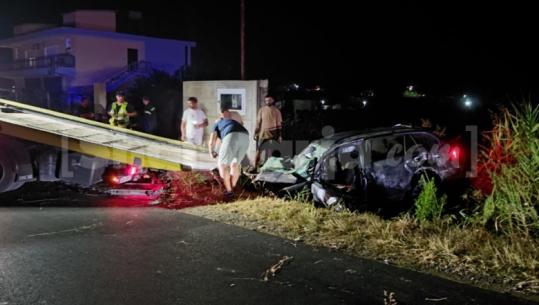 Aksident tragjik në Durrës/ Humbi kontrollin e makinës dhe u përplas me bordurën, ndërrojnë jetë tre të rinjtë! Mes tyre edhe një 15-vjeçar