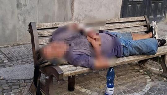 Përfundoi duke fjetur në stol, shoku më i mirë i Maradonës te Napoli i varur nga alkooli! I shpëtojnë jetën pas apelit në rrjetet sociale