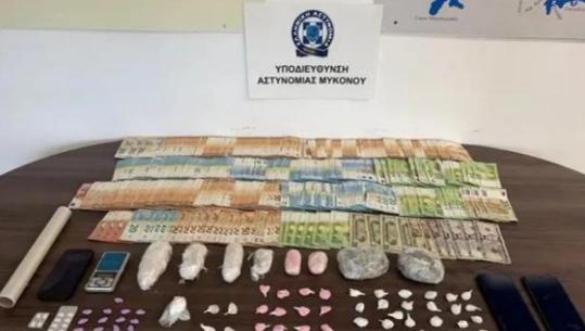 Shpërndanin drogë në Mykonos, arrestohen 2 shqiptarët në Greqi! U sekuestrohen 66 mijë euro (VIDEO)