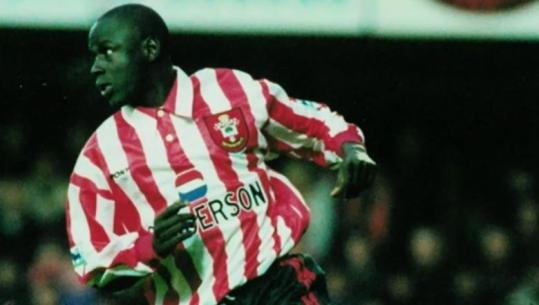 Gëzuar ditëlindjen Ali Dia, historia e sulmuesit më të dobët të të gjitha kohërave që sajoi mashtrimin e shekullit në Premier League