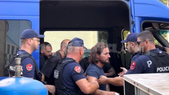 Vrasja e portugezit te Principotes në Ksamil, momenti kur Sokrat Vata mbërin në Gjykatën e Sarandës (VIDEO)