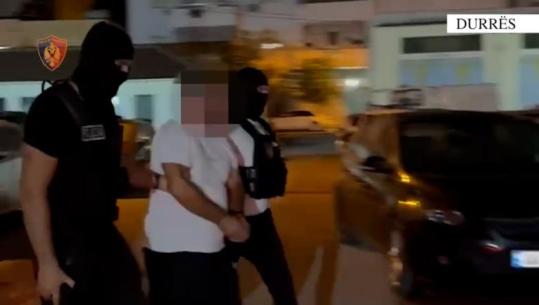 Në kërkim nga Kosova për mashtrim dhe falsifikim dokumentash, arrestohet 57-vjeçari në Durrës (EMRI+VIDEO)
