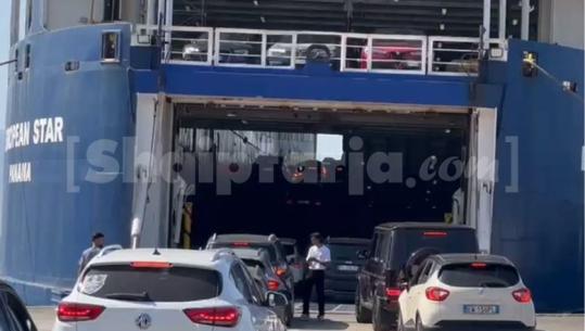 Fluks udhëtarësh në Portin e Vlorës, 995 pasagjerë dhe 265 automjete drejt Brindisit