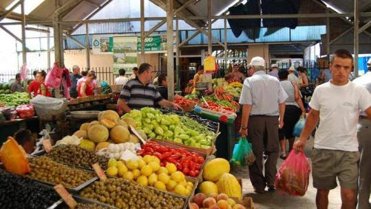 Fatos Çoçoli: Fitojmë më shumë se humbasim nga euro rekord e ulët?