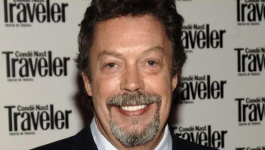 Ylli i ‘Rocky Horror’, aktori anglez Tim Curry ndërron jetë në moshën 80-vjeçare