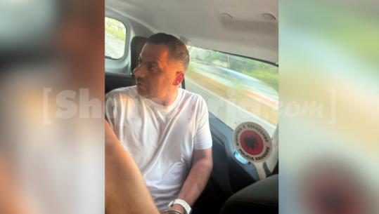 DOSJA AKSHI/ Ergys Agasi arrestohet në Durrës, u ndoq për 40 km që nga Elbasani! Kapet në makinë me ish-policin në kërkim, i besuari i Ilir Prodës! VIDEO kur e prangosin