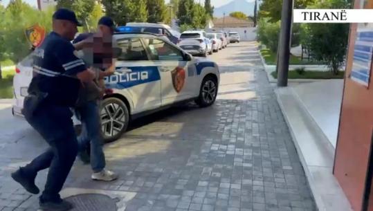 Tiranë/ Plagosi me thikë administratorin e pallatit ku banonte, arrestohet 35-vjeçari