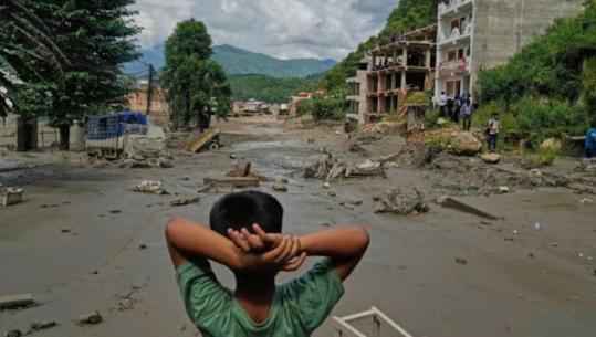 Thellohet tragjedia në Nepal, 4609 viktima e rreth 2400 të zhdukur! Frikë për përmbytje të reja