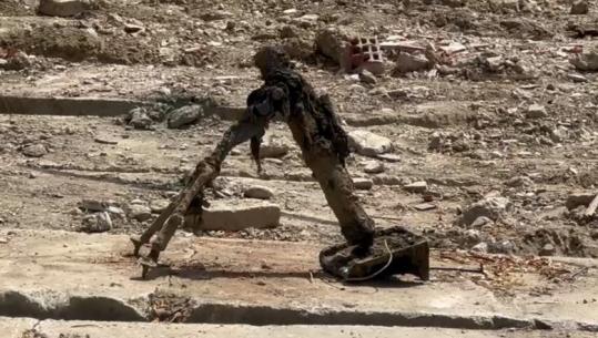 Vlorë, gjendet një predhë mortaje gjatë pastrimit të kanalit të ujërave të larta