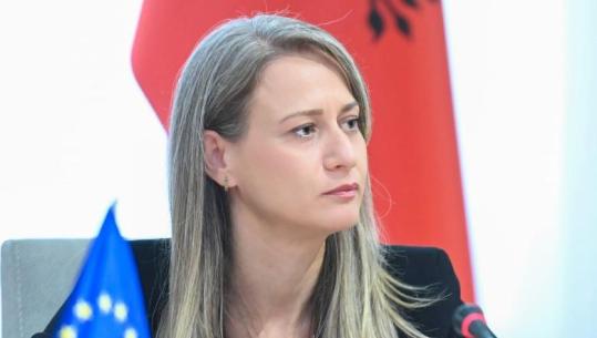 Ministrja e Shtetit për Marrëdhëniet me Parlamentin, Erjona Ismaili jep dorëhëqjen si bashkëkryetare e PS në  Vlorë: Mirënjohëse për këtë kapitull 