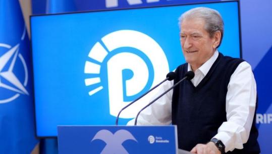 Në SHBA në shtator për Konventën Republikane? Berisha ende në pritje të vizës: Pasaporta në Ambasadë, nuk do ‘shkel’ në DASH