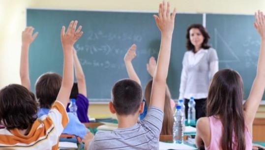 Udhëzimi i ri i arsimit, ndryshojnë rregullat për klasat e bashkuara, deri me 30 nxënës në një grup