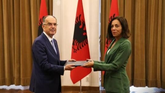 Ambasadorja e BE-së në Shqipëri merr zyrtarisht detyrën, Sofia Moreira de Sousa zëvendëson Silvio Gonzaton