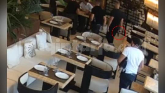 Report Tv siguron fotot, ja momenti kur grupi i armatosur futet brenda hotelit të Bedinajt