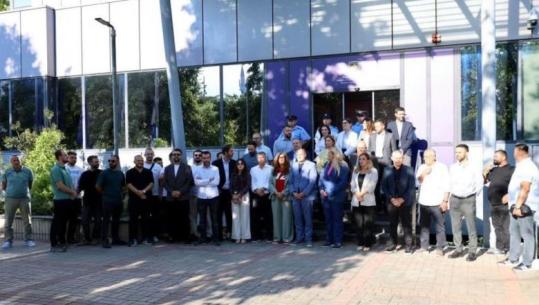 PDK dhe Aleanca bllokojnë Qeverinë e Kosovës, Kërkojnë konstituimin e Kuvendit! Ngërçi për presidentin vazhdon, ekspertët: Faji nuk është vetëm 6 deputetëve të LDK-së