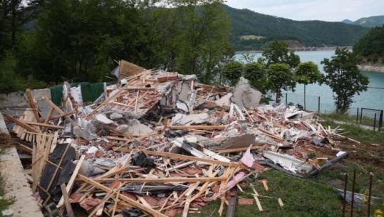 Kosova vazhdon shembjen e objekteve pranë Liqenit të Ujmanit