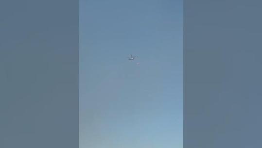 Zjarri në Himarë, nis ndërhyrja me helikopter për shuarjen e flakëve