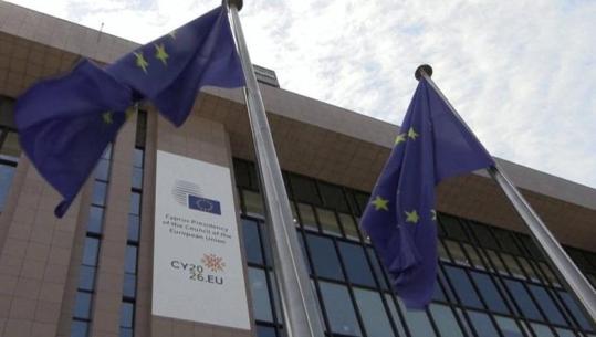 BE kopjon ‘Gjadrin’/ Pesë vende europiane synojnë qendra deportimi jashtë BE-së, transferimet nga 2027