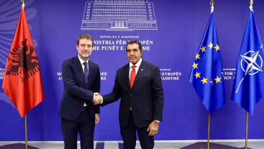 Hoxha takim me të Dërguarin Special të SHBA-ve për Partneritetet Globale: Mundësi të reja bashkëpunimi në fushat me interes të përbashkët