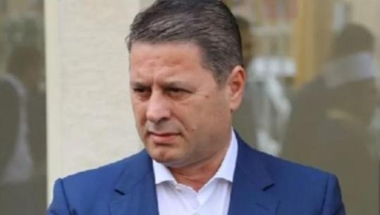 Flakët përfshinë varrezat, Pjerin Ndreu: Nuk ka vend për panik, zjarri në Rras të Lezhës u shua pa dëme serioze