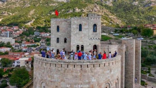 Mbi 1 milion vizitorë në sitet kulturore në 8 muaj, Rama publikon shifrat: Kalaja e Gjirokastrës lë pas Butrintin, kryeson me 223 mijë vizitorë