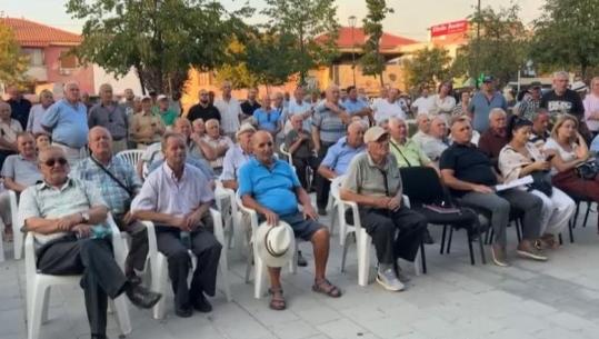 ‘Territorialja’/ Dëgjesa me banorët në Patos, kundërshtohet bashkimi me Fierin! Kryebashkiaku Duro: Bashkia jonë renditet e para në qark për indeksin e funksionalitetit