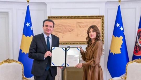 Albulena Haxhiu mandaton Albin Kurtin për formimin e Qeverisë së re të Kosovës