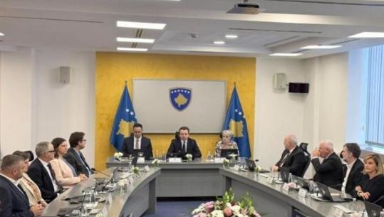 Kurti thirrje liderëve politikë: Ta zgjidhim çështjen e presidentit, të mos shkojmë sërish në zgjedhje