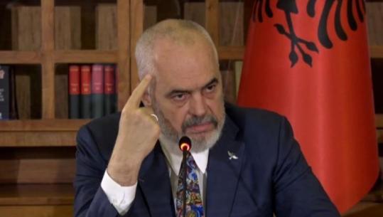 ‘Ngërçi me pagat, çështje inati për fitoren tonë në Kushtetuese’/ Rama: Nuk është gjuhë gjykatësi, por ultrasi që bërtet kundër VAR-it! Askush s’e zëvendëson dot Kuvendin