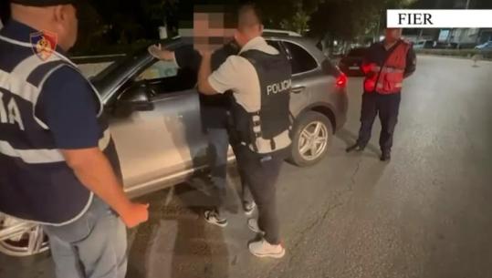 Fier/ Transportonte 4 lingota dhe 9 monedha floriri kontrabandë, në pranga 30-vjeçari! I sekuestrohet edhe një ‘Porsche Cayenne’ (EMRI)