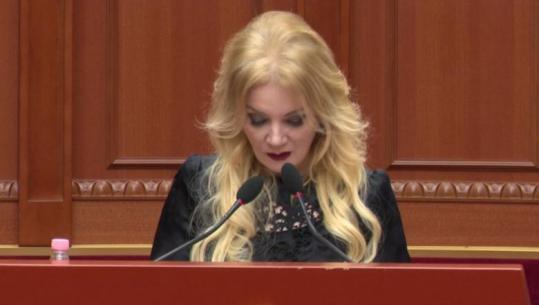 U përndoq nga protestuesit, Luarasi në Kuvend: Video mori miliona shikime në rrjetet sociale, në 730 komente kërkohej pushkatimi im ose varja në litar!