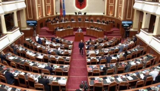 Kuvend/ Nisin diskutimet për pagat e magjistratëve! PS propozon rritje sa 2% e pagës së Presidentit! Bardhi: Puç kushtetues