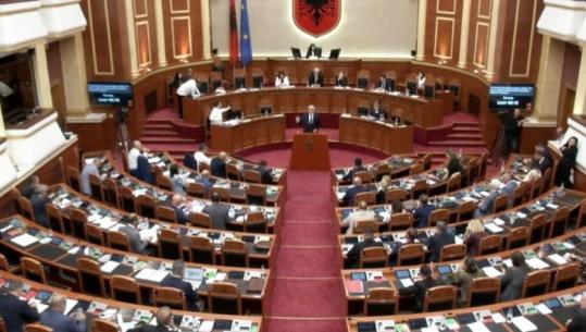 LIVE TV- Kuvend/ Diskutime për pagat e magjistratëve! PS propozon rritje sa 2% e pagës së Presidentit! Bardhi: Puç kushtetues, votojmë kundër! Rama në seancë