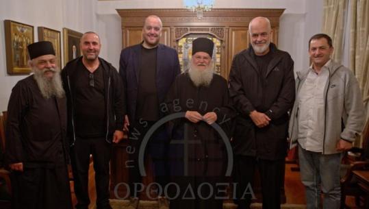 Rama me të birin Gregor në Malin e shenjtë të Athos-it, një natë mes murgjve në Manastirin mijëravjeçar të Vatopedhit (FOTO)