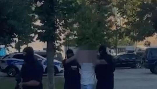 Shfrytëzoi vajza nga Evropa Lindore për prostitucion në Napoli, kapet në Peshkopi 40-vjeçari i dënuar me 9 vite burg në Itali (EMRI)