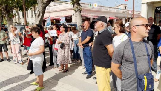 Vlorë/ Qytetarët sërish protestë kundër muzeut hebraik! Historiani: Nuk cenon identitetin tonë, as ‘klubin labëria’