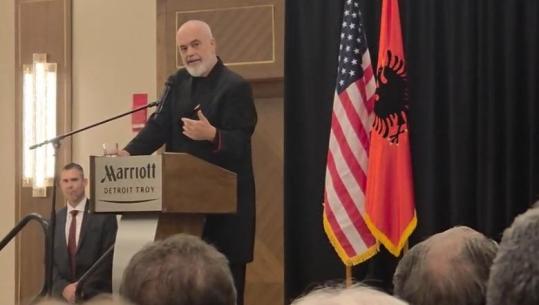 Vizita në SHBA, Rama me diasporën në Michigan: S’jemi më vend mbijetese, por shprese! Objektivi ynë, BE në 2030! Kryeministri merr dedikimin e veçantë