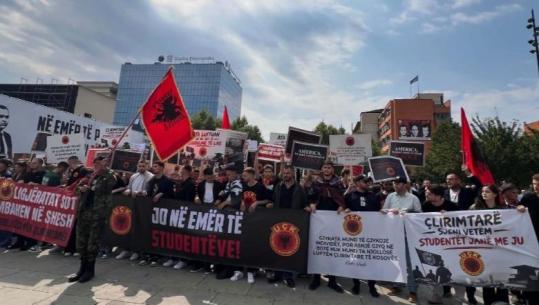 Vendimi për ish-krerët e UÇK, studentët marshojnë në Prishtinë! Thirrje partive politike për unitet: Çlirimtarë s'jeni vetëm! (VIDEO)